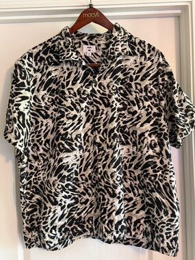 Mode of One Black & White Animal Print Short-Sleeve Shirt size XL